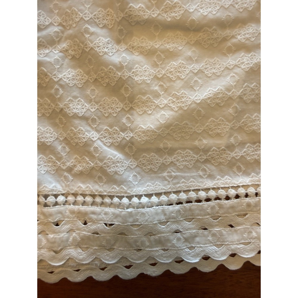 Veronica Beard Tijana Shorts Women's Size XL White Embroidered Scalloped Tassel‎ - Picture 10 of 13